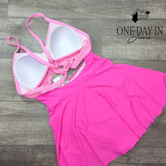 B2Prity Cross Front Tie Back Cut Out Swimdress Swimsuit Size 2XL - Picture 7 of 7